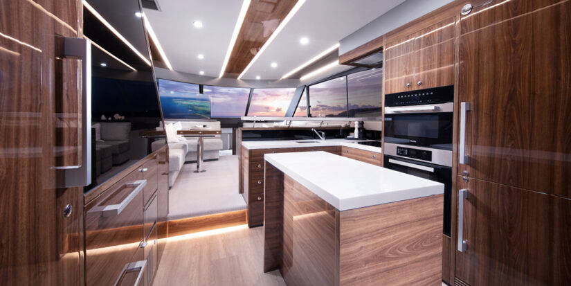 Maritimo M60 galley