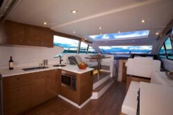 CRUISERS YACHTS 46 CANTIUS