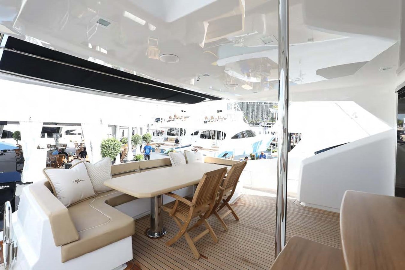 Viking 75 Motor yacht