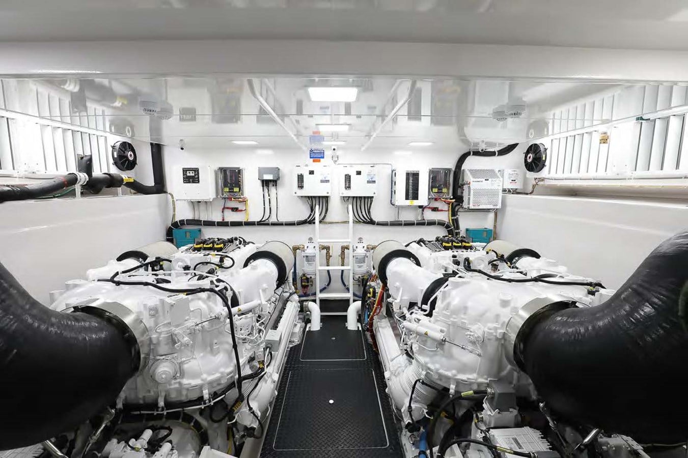 Viking 75 Motor yacht engine room