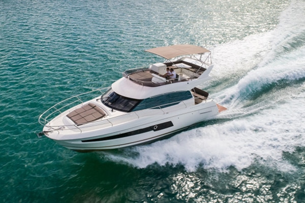 Prestige Yachts 460 Flybridge