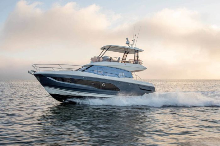 Read All About It | Prestige Yachts 420 Fly 