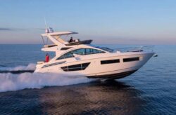 2023 Cruisers Yachts 60 Flybridge